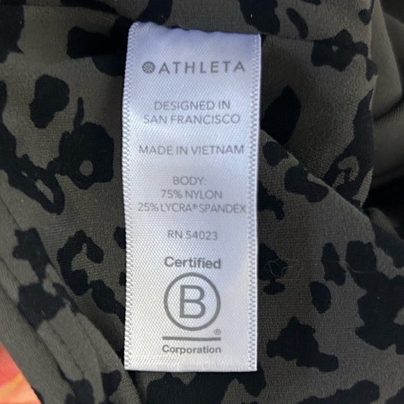 ATHLETA Leopard Elevation Ultra High Rise Leggings Powervita Spring Night Small - Picture 6 of 6